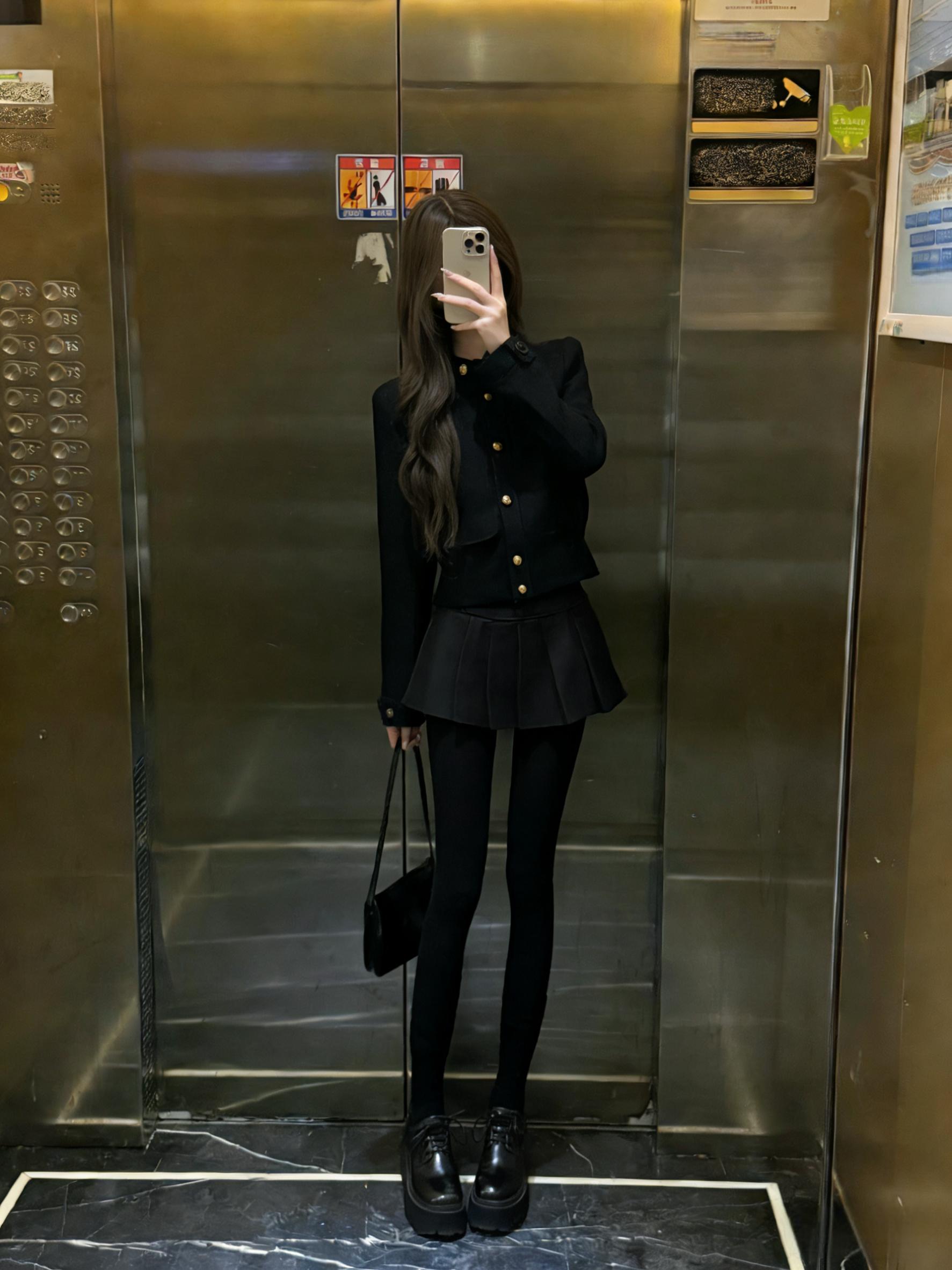 那时候过度依赖你暴露的孩子气 其实你从没觉得可爱过吧...