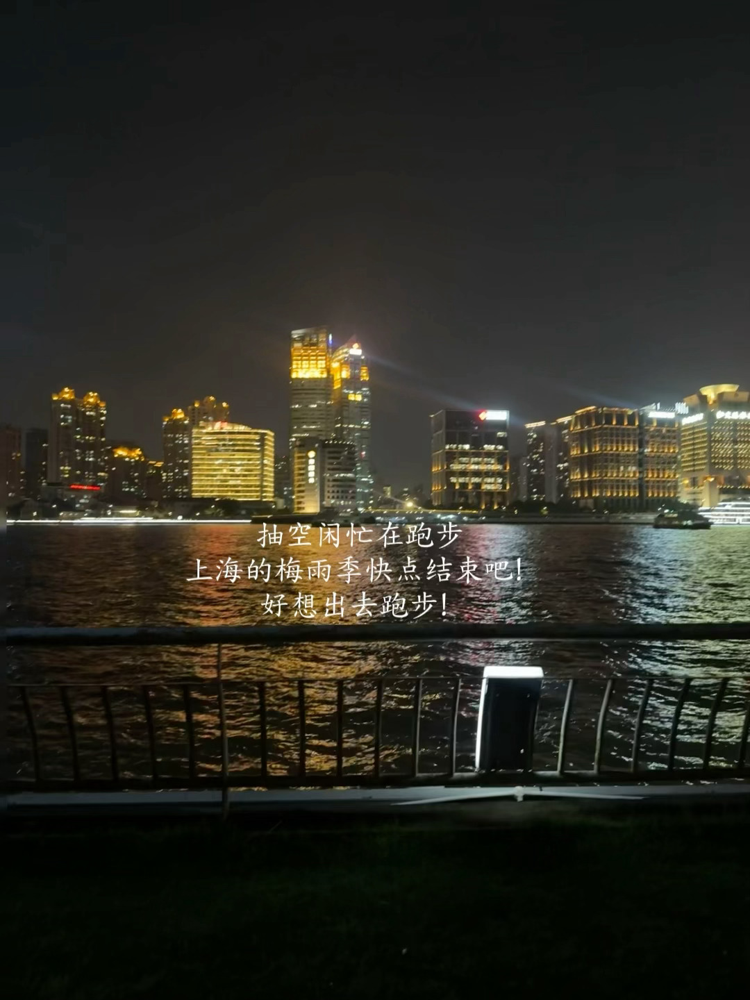 五颜六色生活 上周的幸福碎片收集一下，嘿嘿。在上海待了一周，爸妈来上海看我一起吃