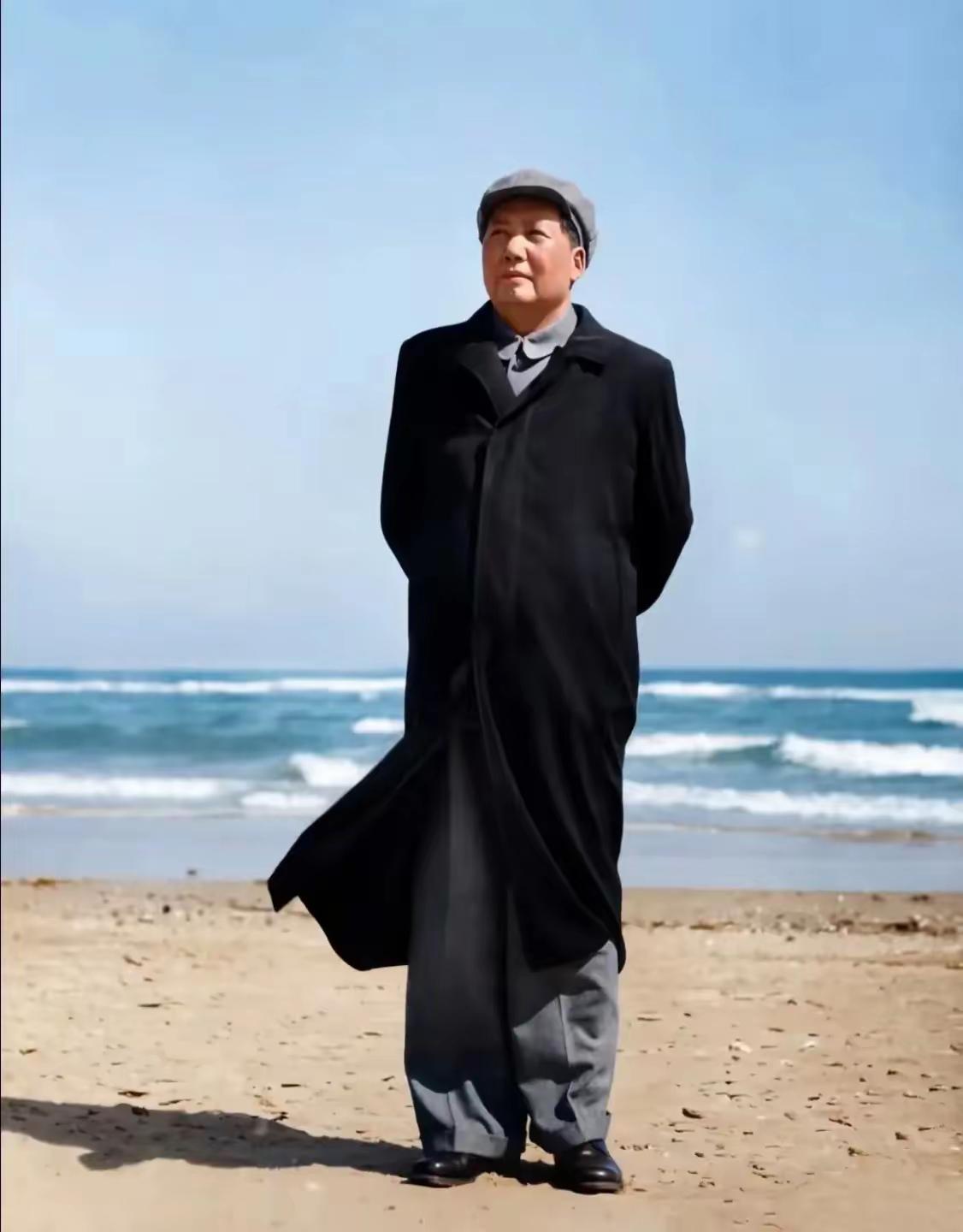 《毛选》赋予我们的勇气、思维与能力，是一套穿越时空的"破局神器"——让我们在任何