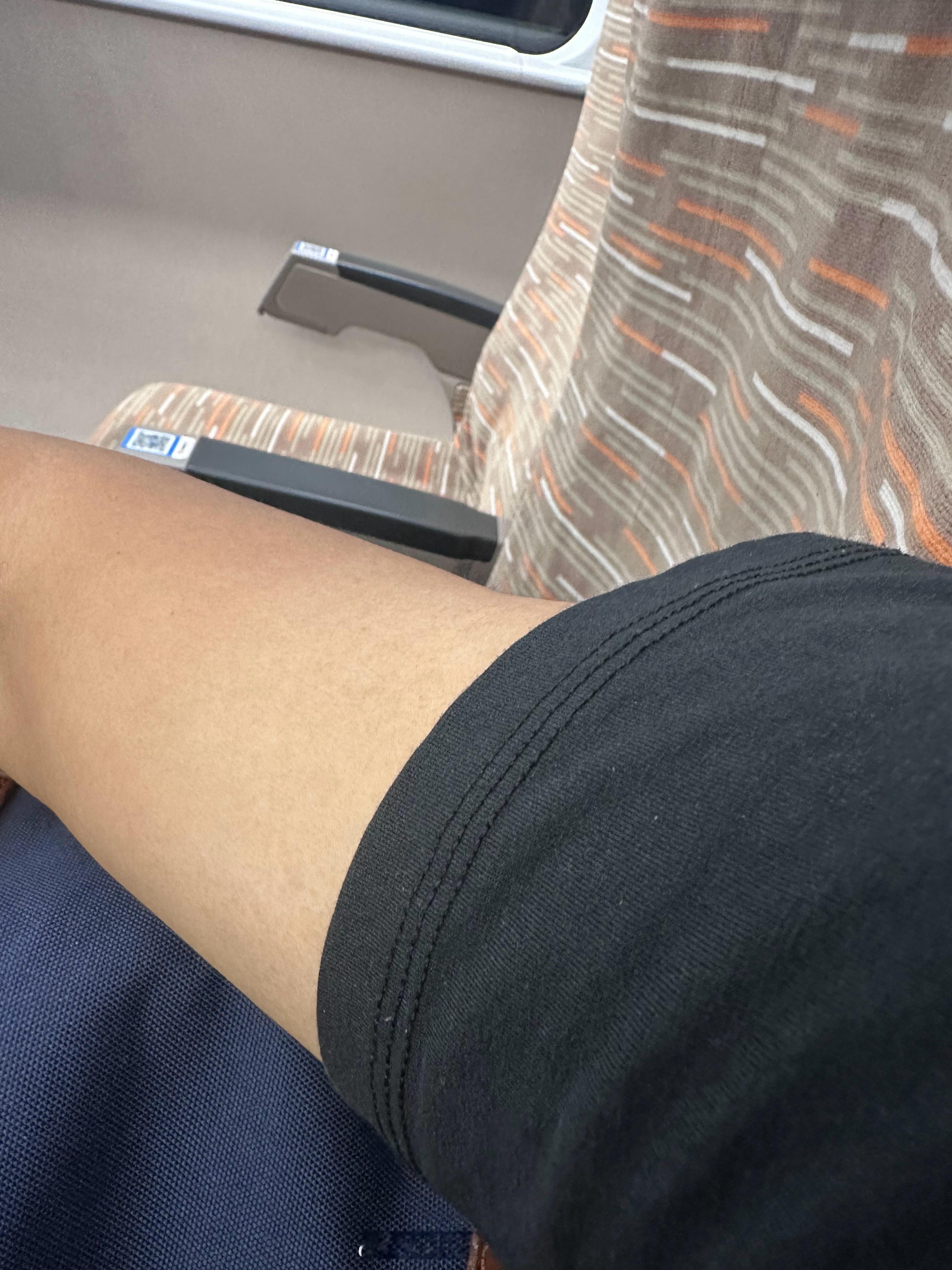 今天广东28度，穿短袖。热出汗。广东旅行