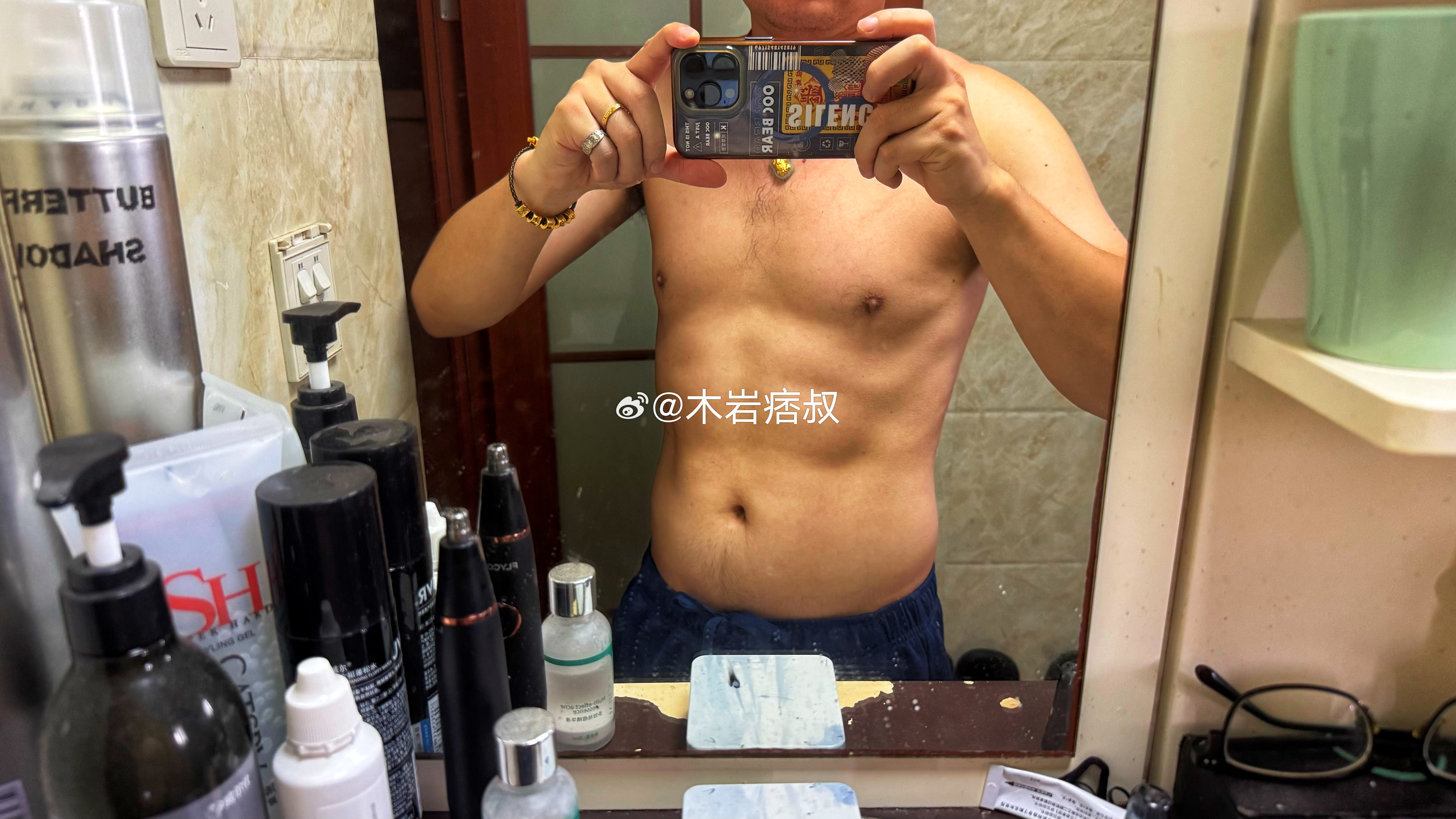 ㊗️：大家七夕快乐，两人，一人，都开开心心。 