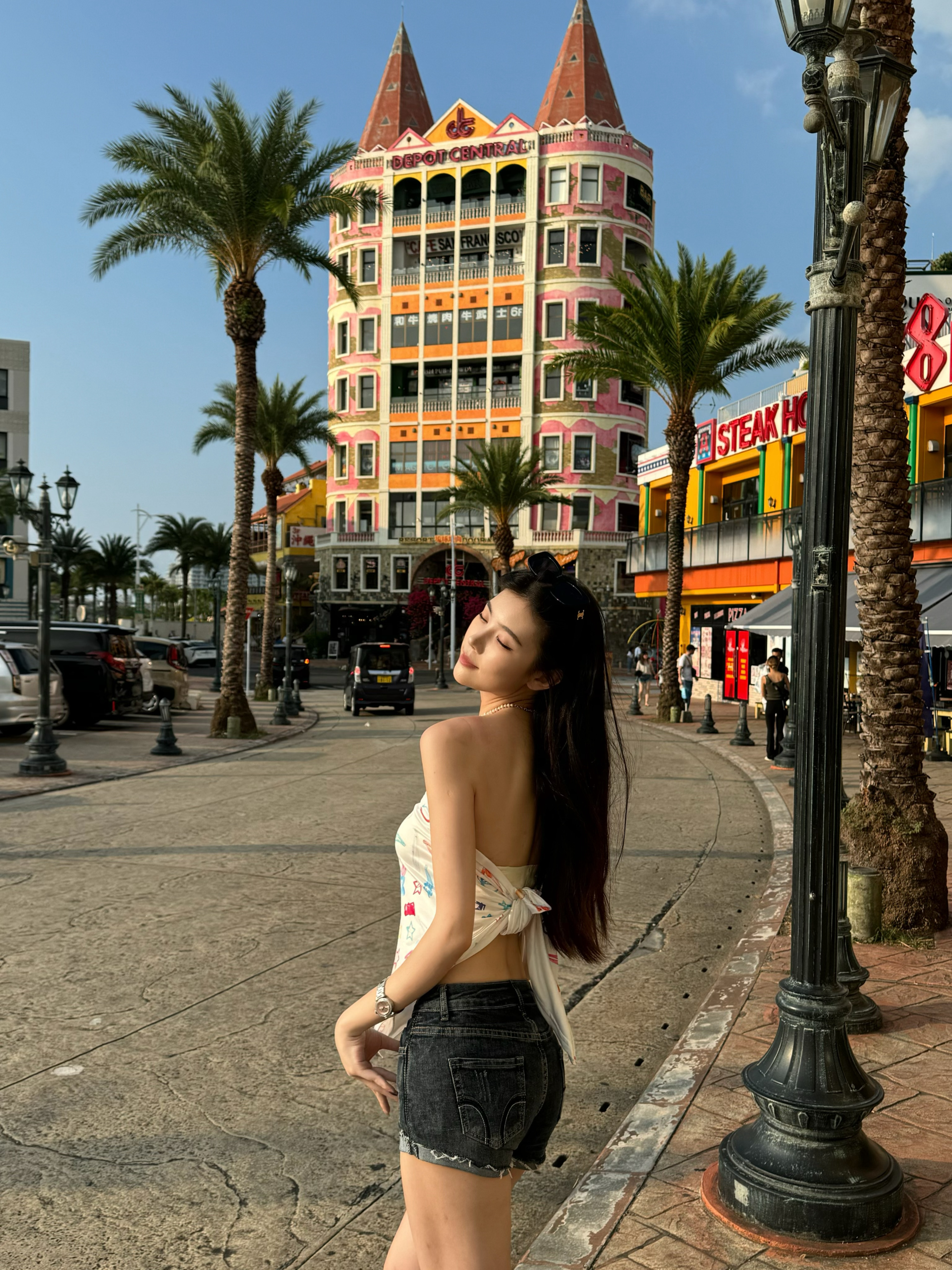 许我耀眼 更许我自由  ​​​