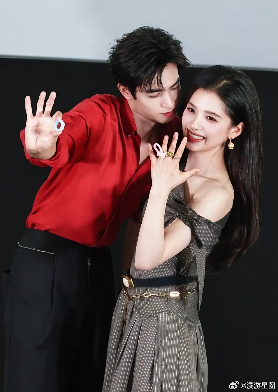 宋威龙和张婧仪麦的好狠啊