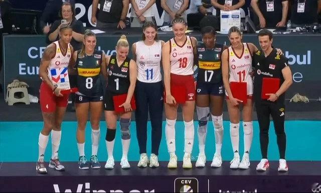 女排奥运名额出5席女排欧锦赛落幕。在冠亚军争夺中，土耳其女排以3-2逆转意大利成