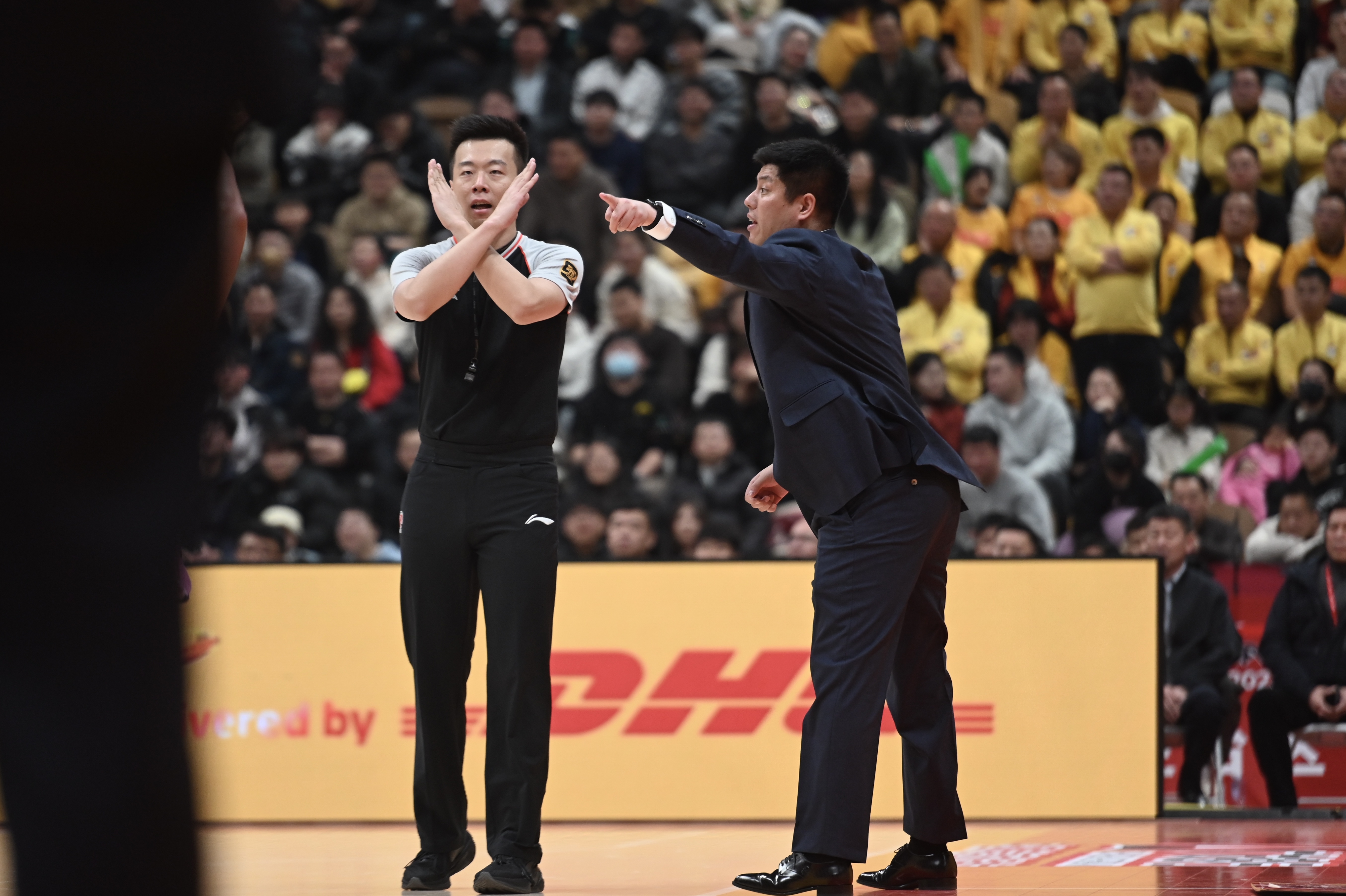 榜一大哥！山西男篮本赛季已经累计被罚8次 缴罚金26万元