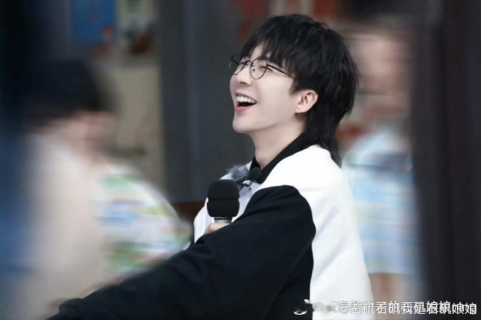 摩登兄弟[超话] 好喜欢刘宇宁的笑[流鼻血][流鼻血][流鼻血]​​​