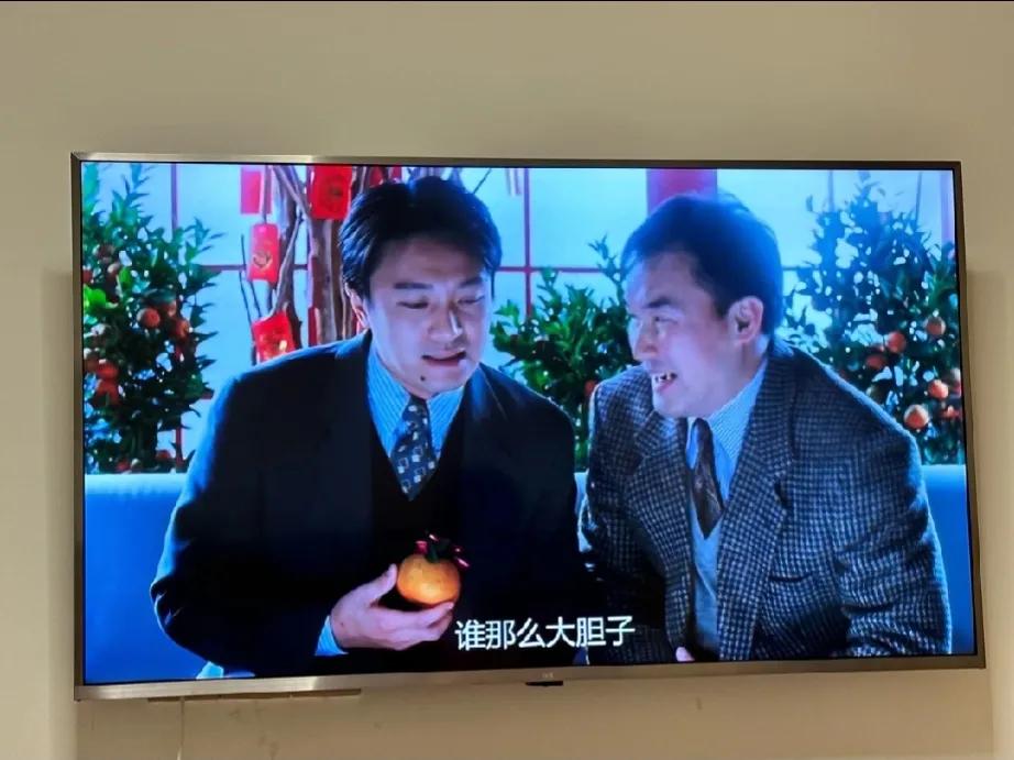 年年都是爆款的小米电视
上半年出货量又是中国第一
论做电视，小米称第二没人称第一