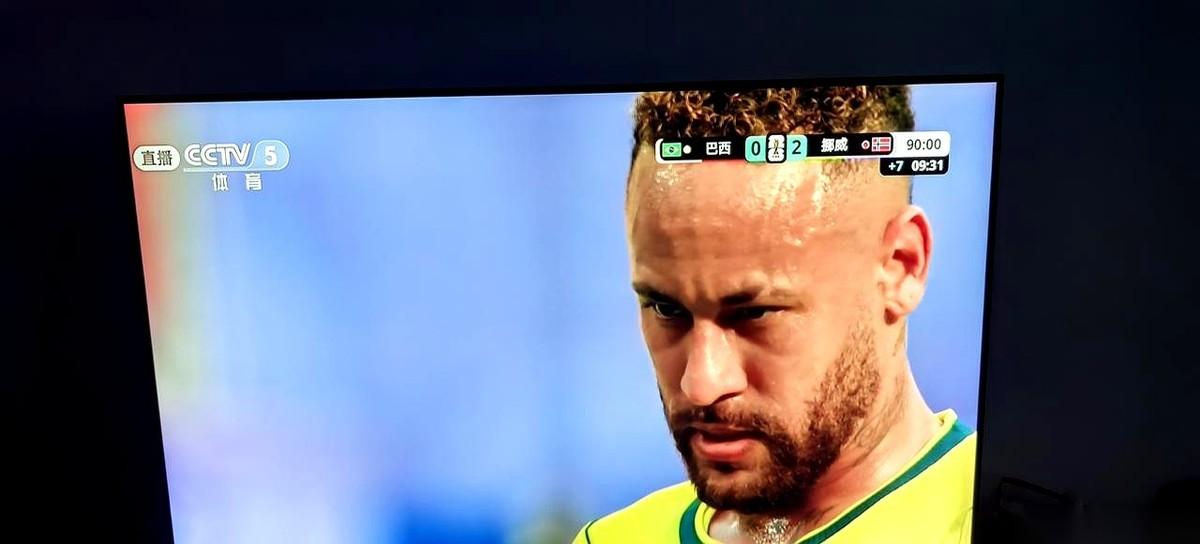 讲个足坛的邪门定律。五星巴西，见谁废谁，就一个队他们几十年都啃不动——挪威。
不