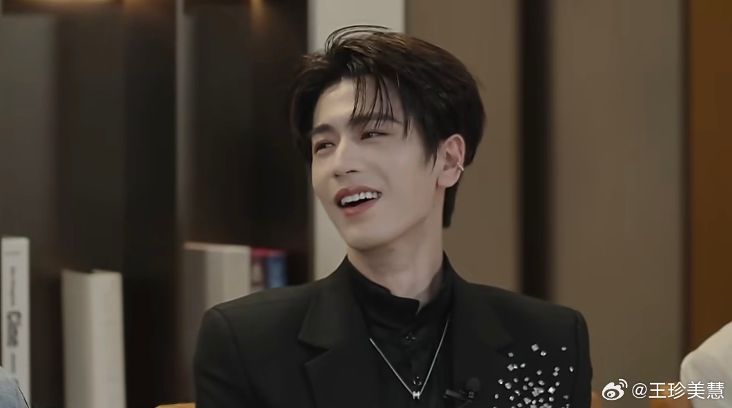 开始推理吧直播居然有张凌赫，也太帅了吧