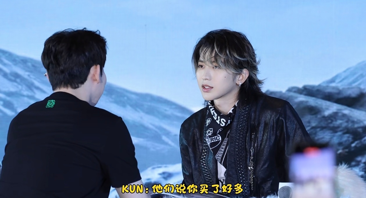 小坤坤让小黄豆“下次不要买这么多了，他们说你买了好多”，好老公就是会替你心疼钱包