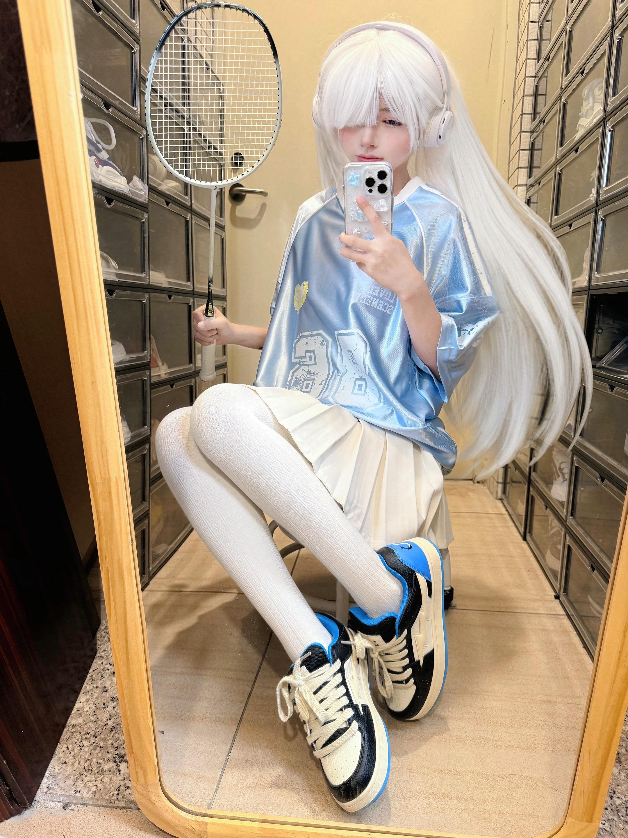 她说今天是蓝色系。