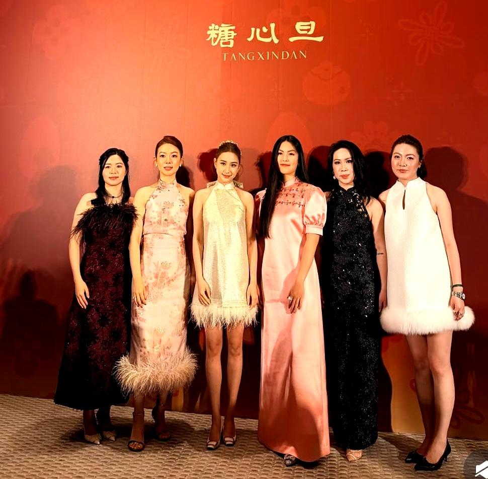 16岁王诗龄被亲妈拎进成人局，网友直呼“救命”！
 

李湘回应：带她去顶级派对