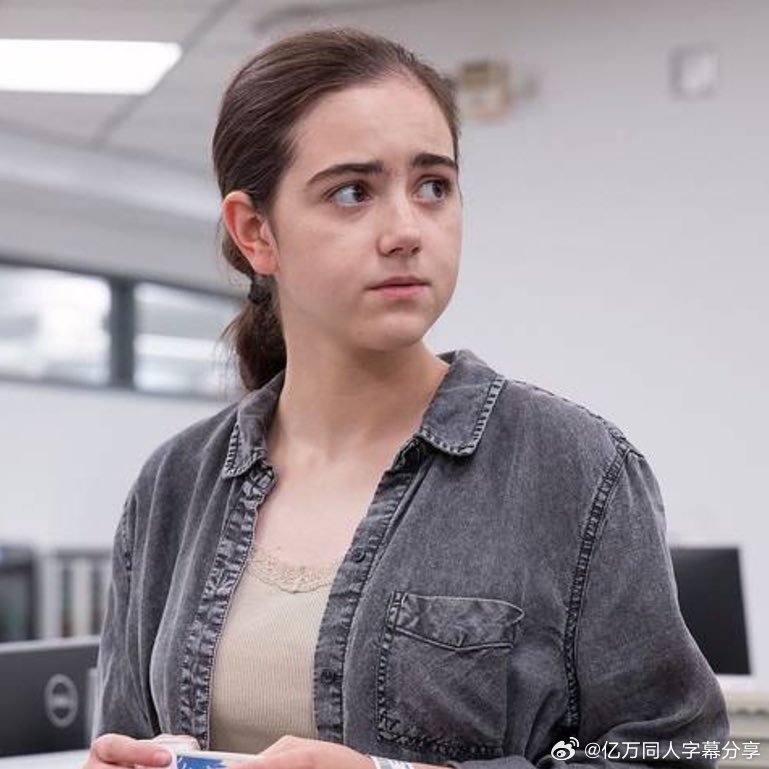 亿万同人字幕组  据报道，艾比·莱德·福斯顿将在 Netflix 真人版《史酷比