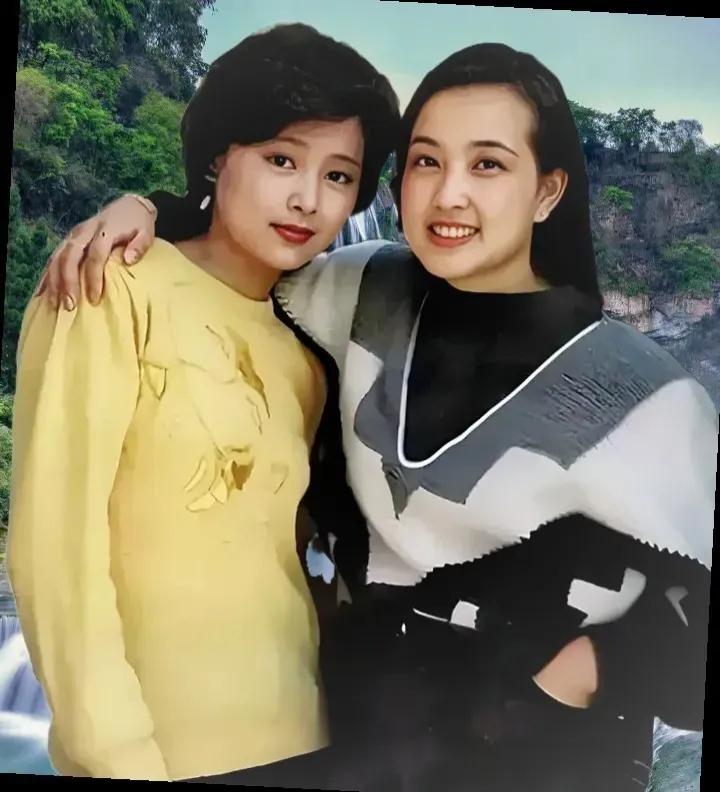 刘晓庆、张瑜，并不漂亮，是那个年代的环境成就了她俩。那个年代电视、手机都没有，就