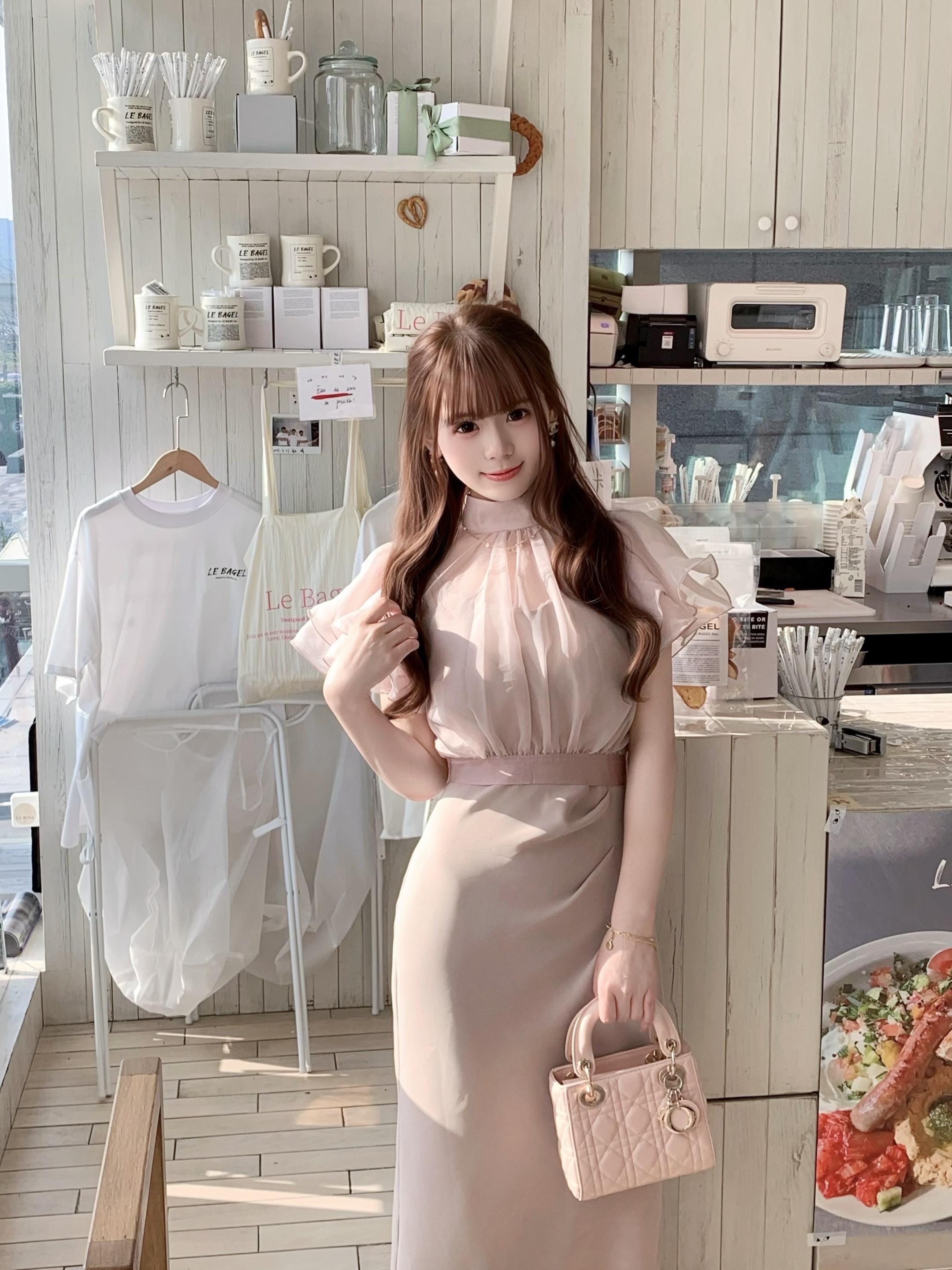 时间不是创可贴，我想起某一瞬间还是会流泪