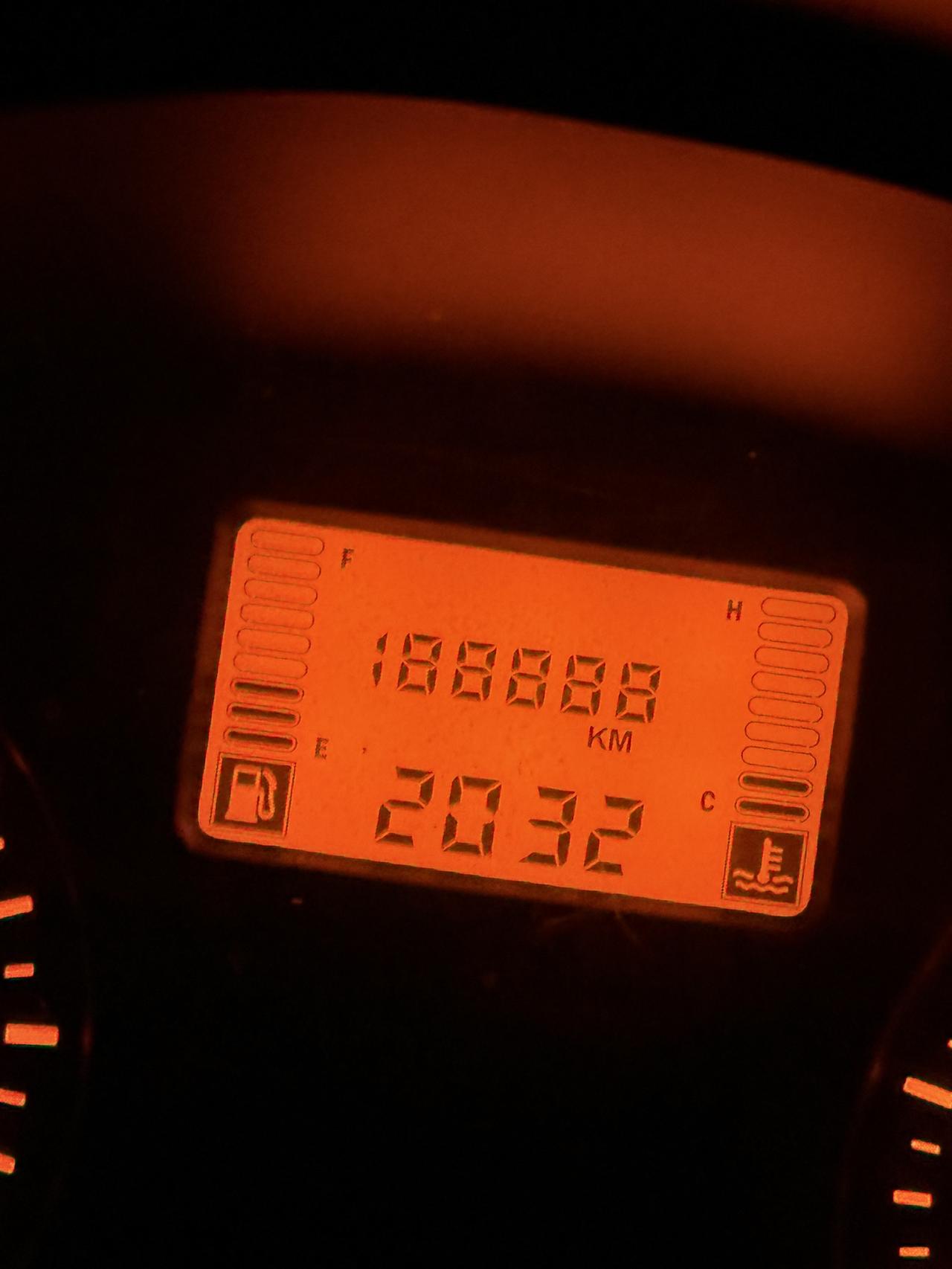 188888公里了，留图纪念。