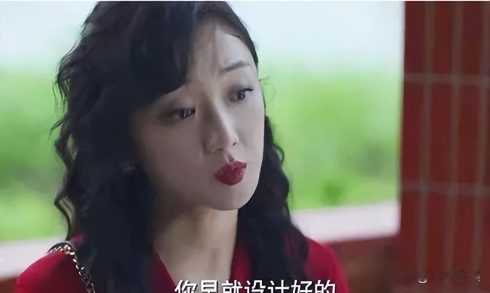她被嘲“脸歪嘴歪”，却嫁了个高富帅老公，如今靠冯小刚终于红了！ 