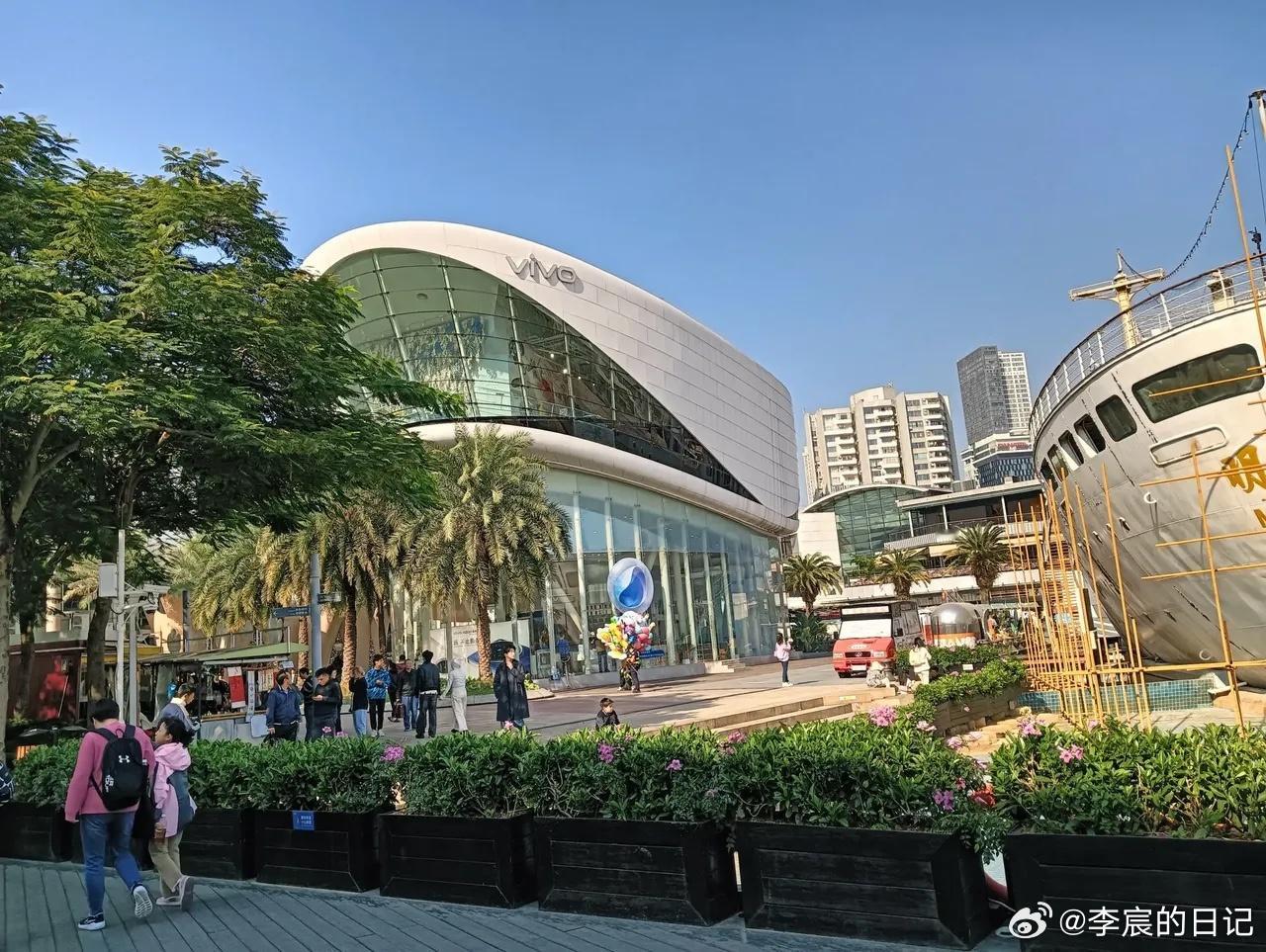 1.15收盘点评：市场倒车接人，指数集体收阴盘面回顾：周三市场小幅震荡，三大指数