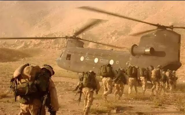 美国打阿富汗打了20年，死了2000多人，消耗了2万多亿美元。现在美国对伊朗的战