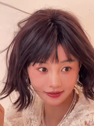 胡意旋短发胡意旋短发造型 胡意旋短发造型封神了！温柔又灵动，俏皮感拉满，做造型的