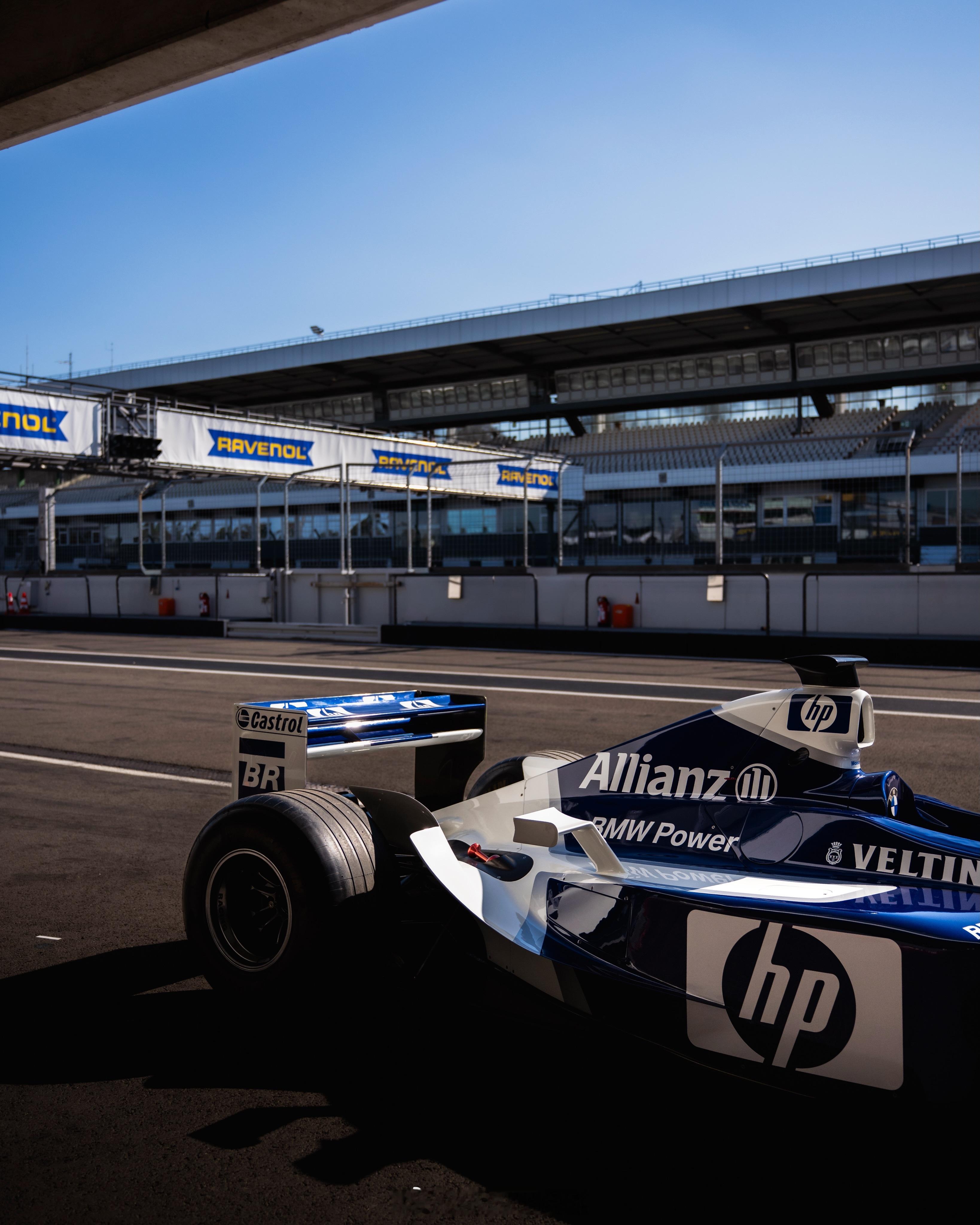BMWClassic Williams FW24 Montoya F1