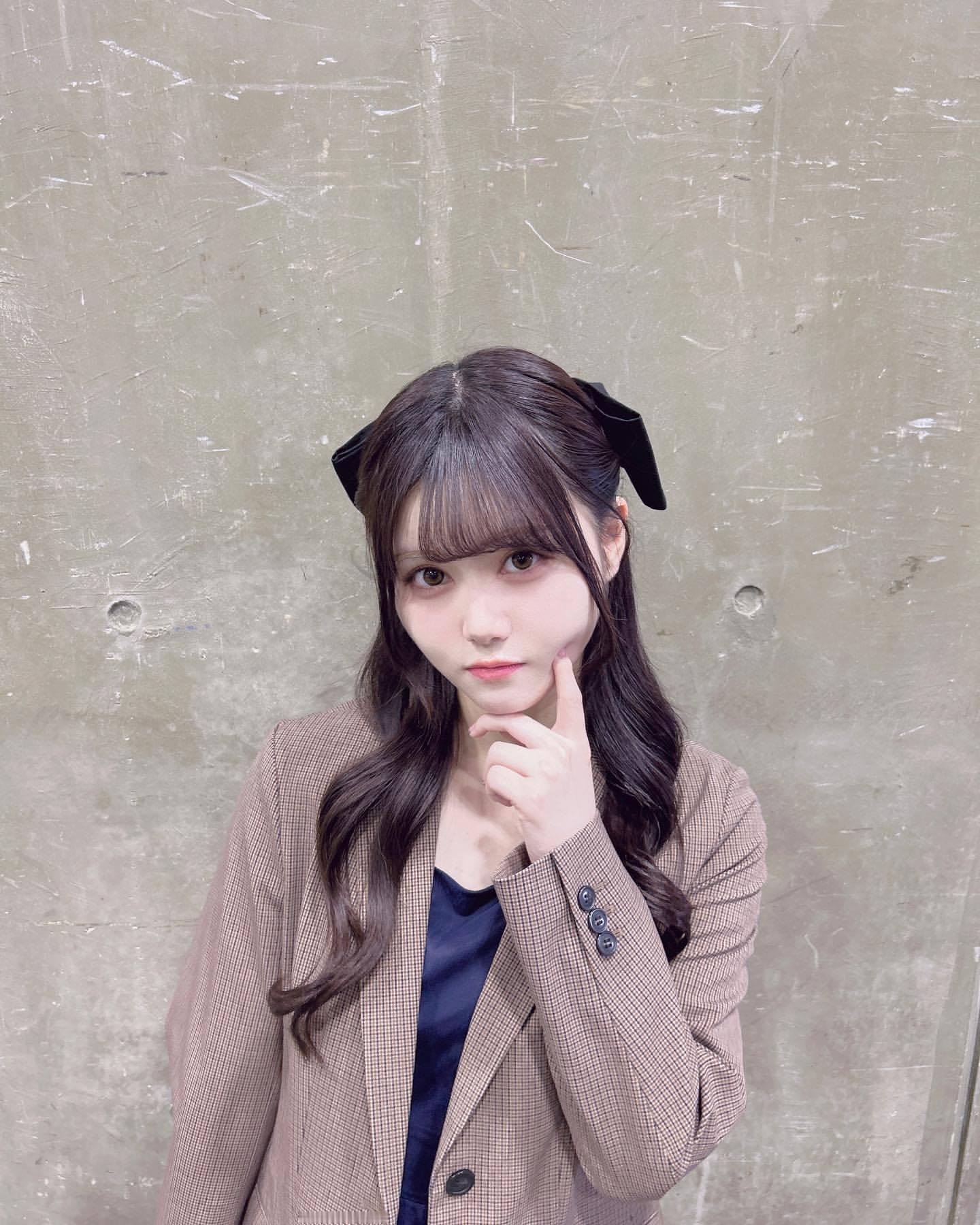 伊藤理々杏「🖤🎀」ririagram ​​​