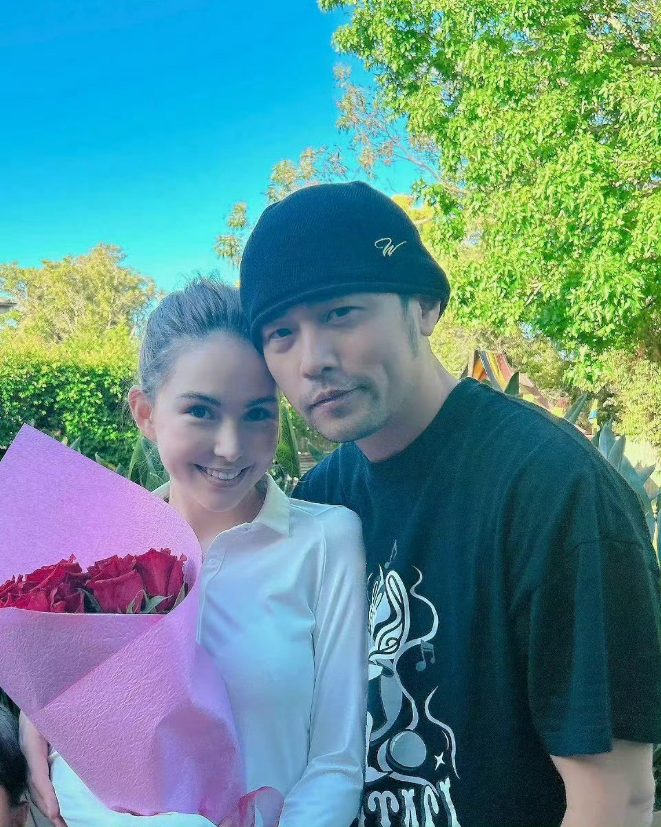 跟喜欢的人在一起每天都是情人节