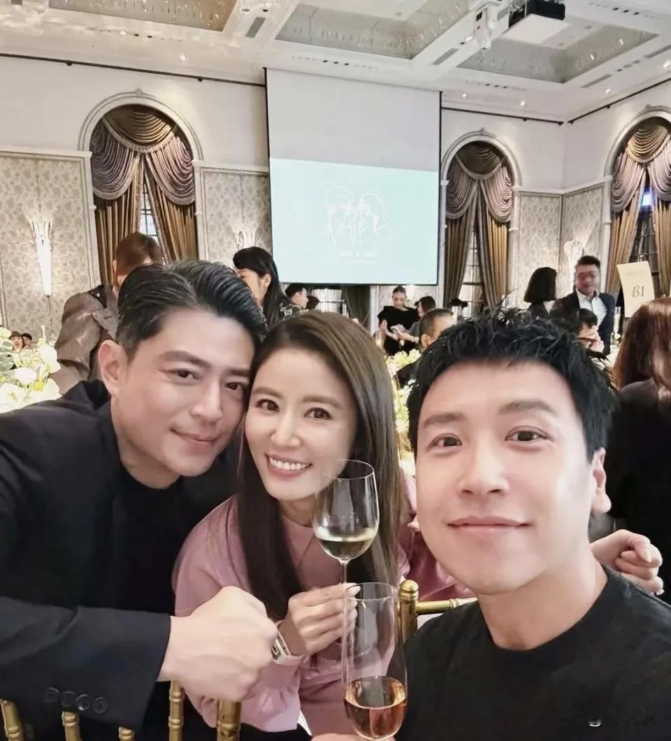 只谈帅哥，也只嫁帅哥，然后不放弃事业生完娃就复出的女明星，一般过的都挺好。

所