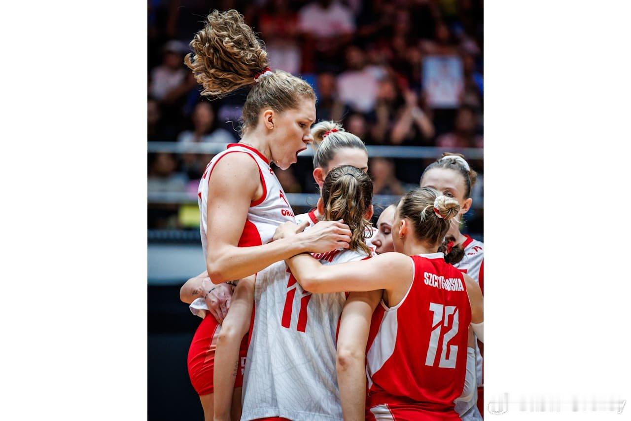 跟中国女排一样，拒绝冷门。波兰女排3-1逆转越南女排迎世锦赛开门红（23-25 