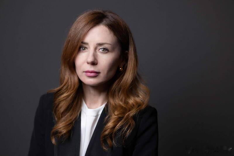 【乌克兰爆发贪腐丑闻 泽连斯基点名司法部长与能源部长双双请辞】 乌克兰能源部门近