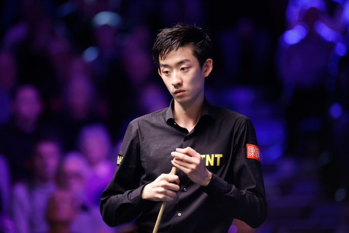 吴宜泽4-6不敌霍金斯，无缘斯诺克威尔士公开赛决赛