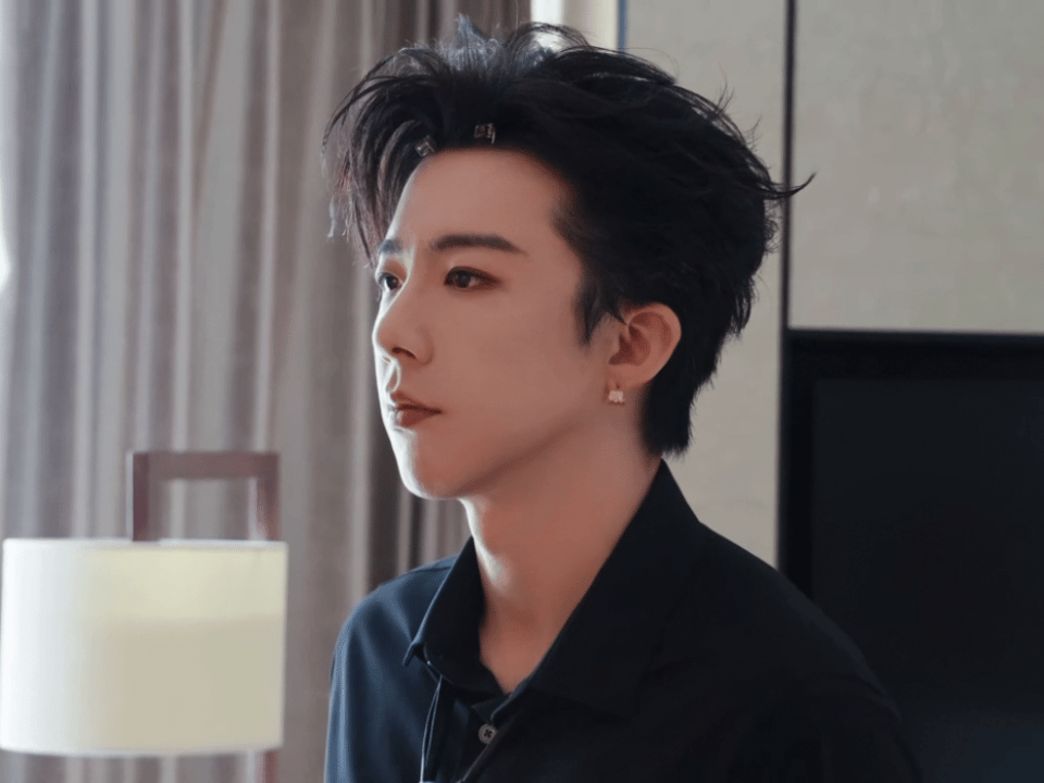 摩登兄弟  明明是幕後。卻有種電影剛開場的感覺。 🖤刘宇宁