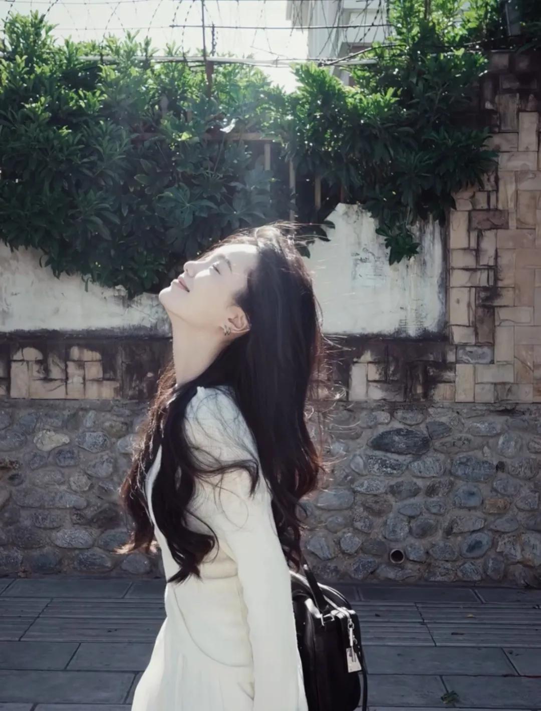 现在想想还好笑呐[捂脸]

上午刚进手术室，
麻醉师问患者全麻还是半麻，
谁知道