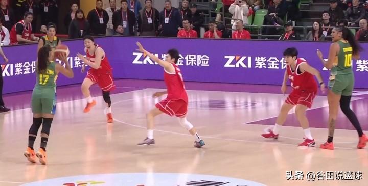 被绝平！今晚正在备战世界杯预选赛的中国女篮与巴西女篮进行了一场热身赛，前三节中国