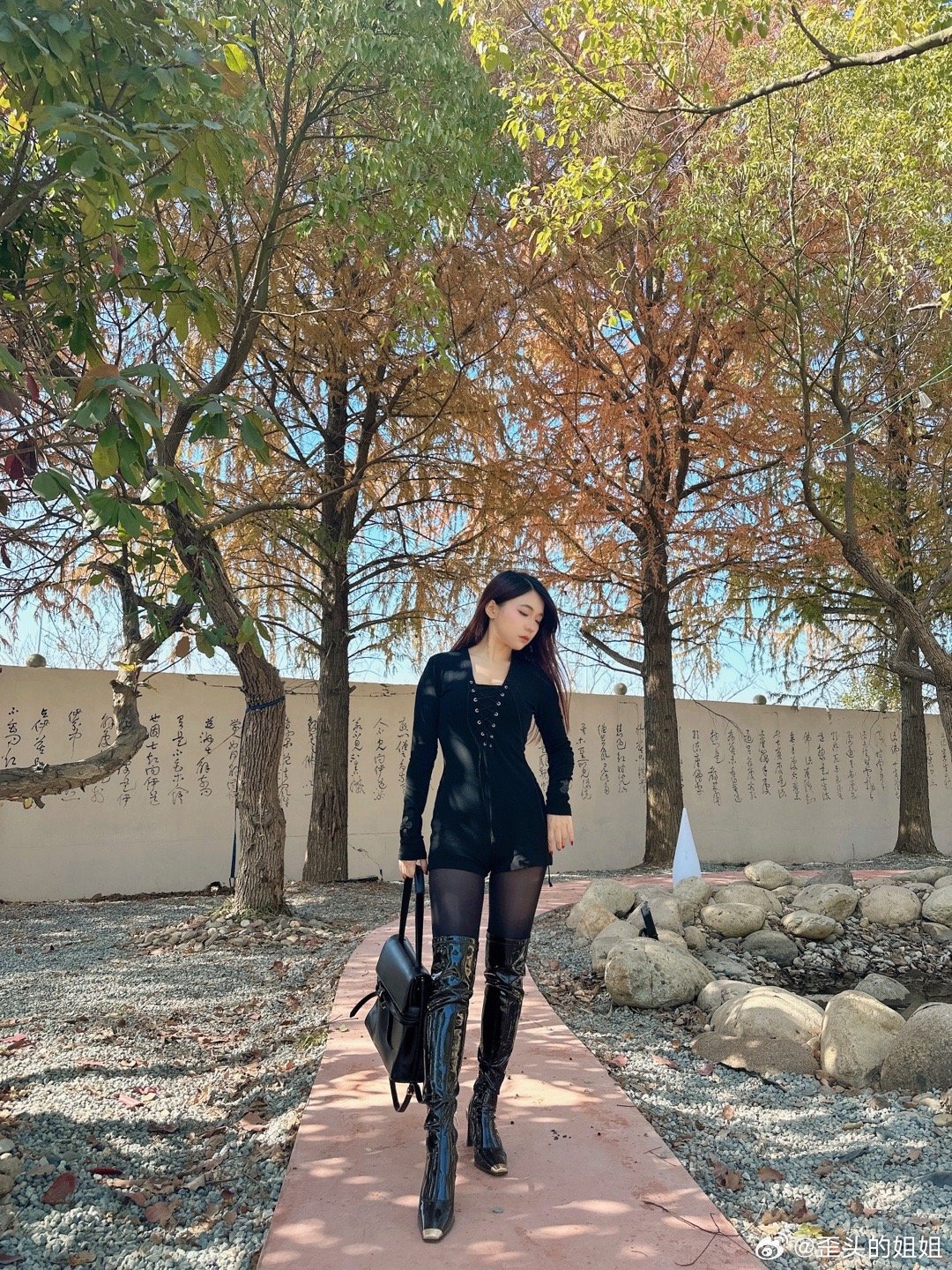 靴子👢  ​​​