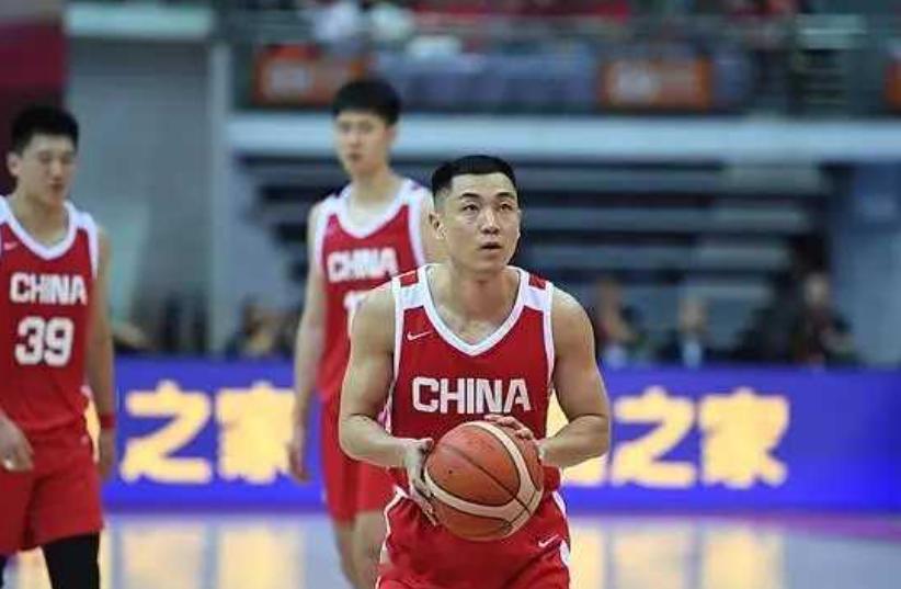昨晚中国男篮最令人震撼的数据毫无疑问是单场27次失误，其实有个需要认可的数据被掩