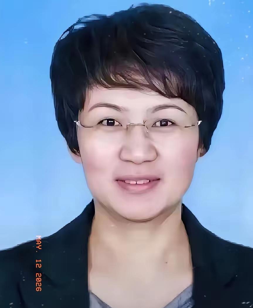 眼看就要平稳着陆，偏偏在这个节骨眼上翻了车。
5月11日这纸通报，直接把海北州女