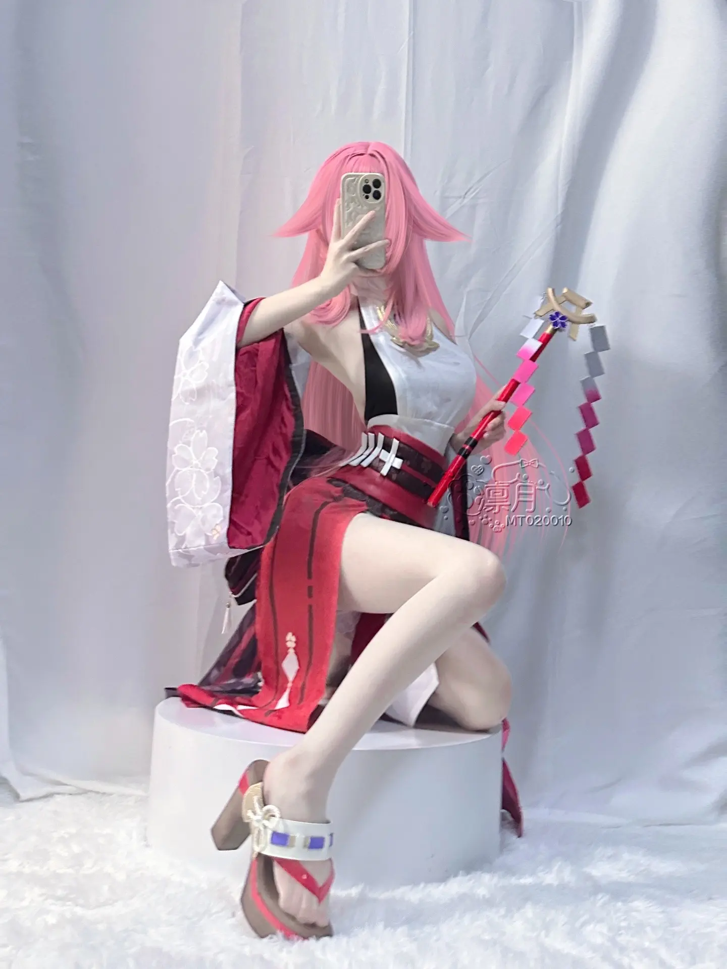 热门 原神 cos 八重神子