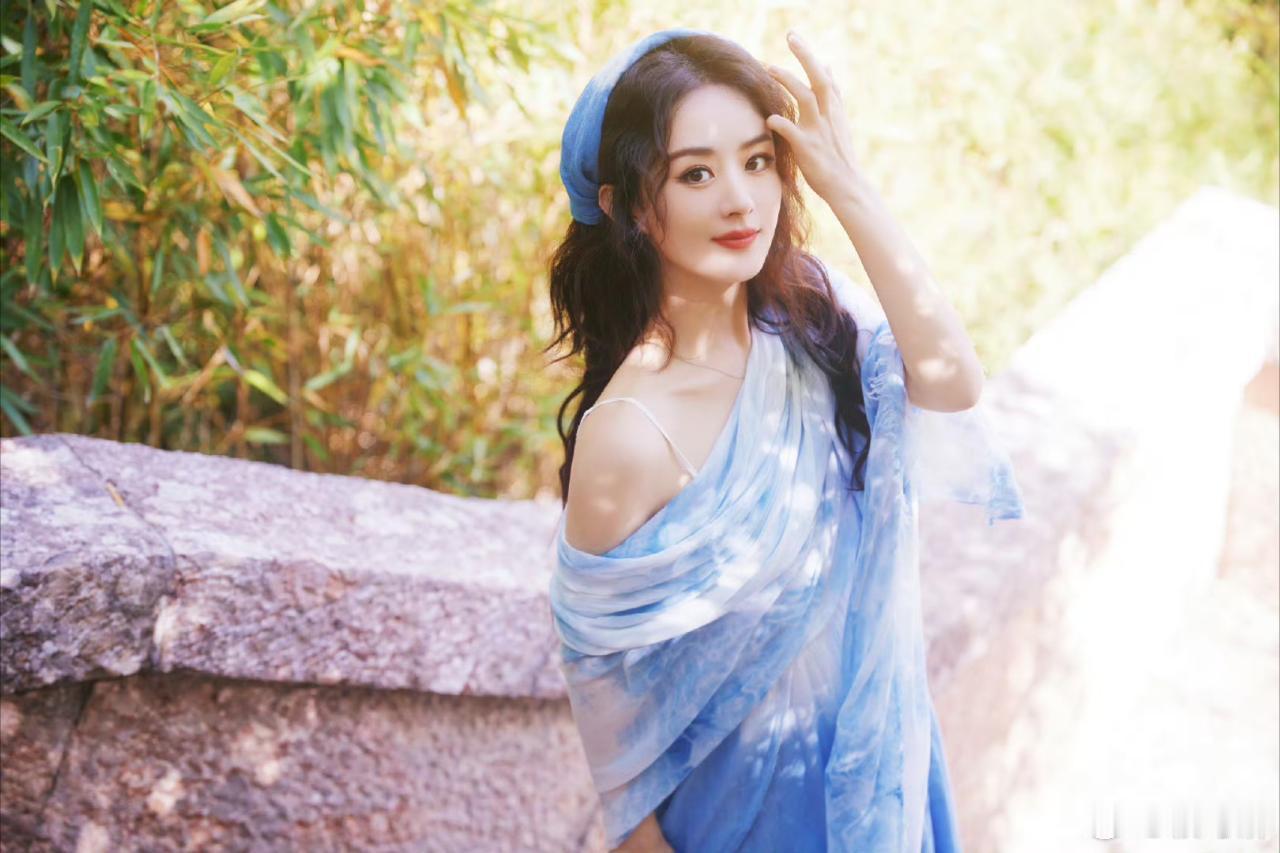 赵丽颖赵丽颖出道二十周年zly赵丽颖 纪梵希我的脑袋为你变成小小星球