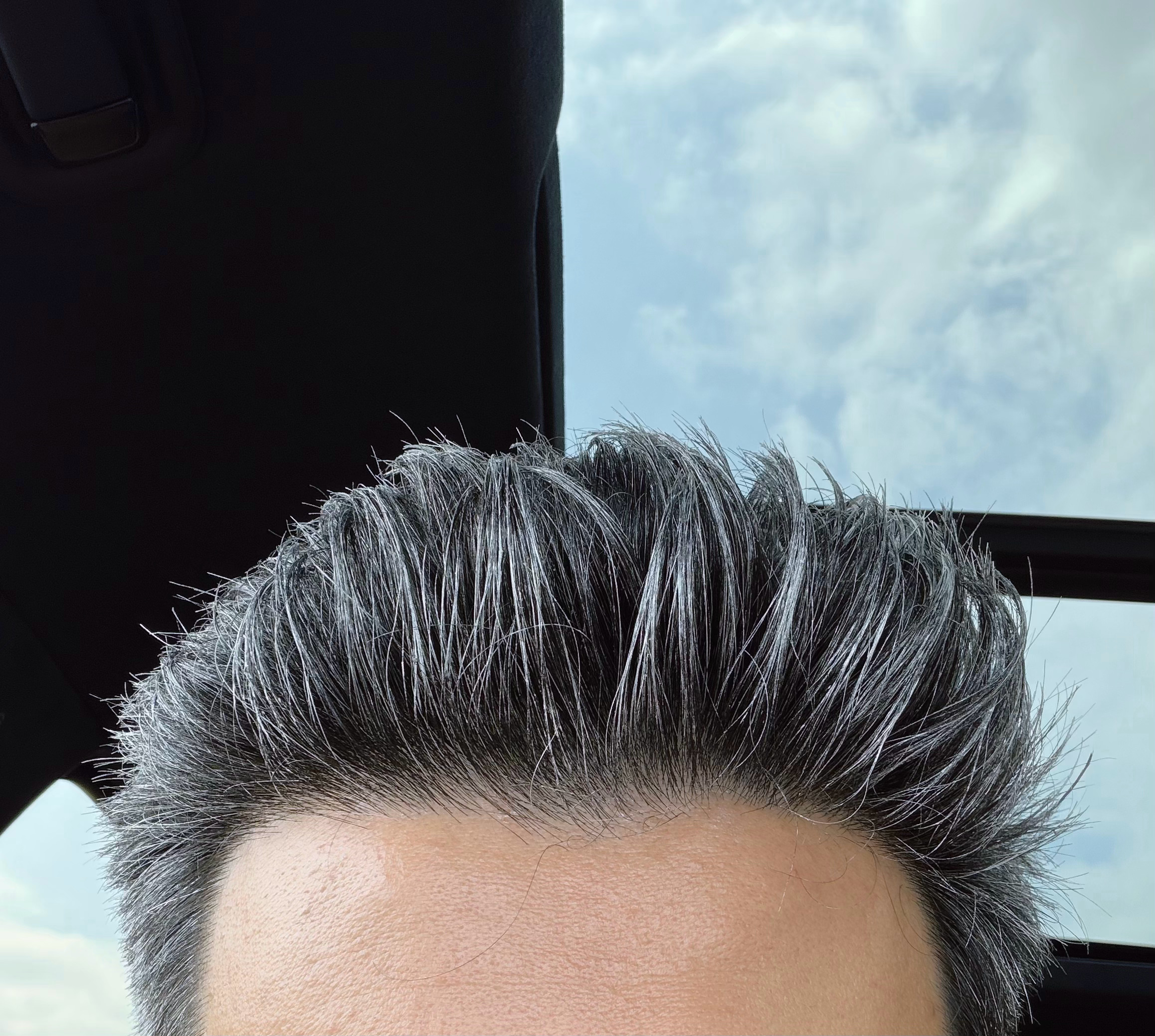 又要出门装b了兄弟们 今天是临时染的白发 