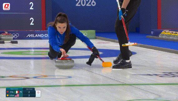 【奥运半决赛】意大利第三局结束4-2领先美国请欣赏康姐旋进拿2 