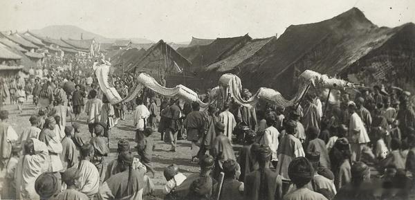 花车游行，云南，1902年 ​​​
