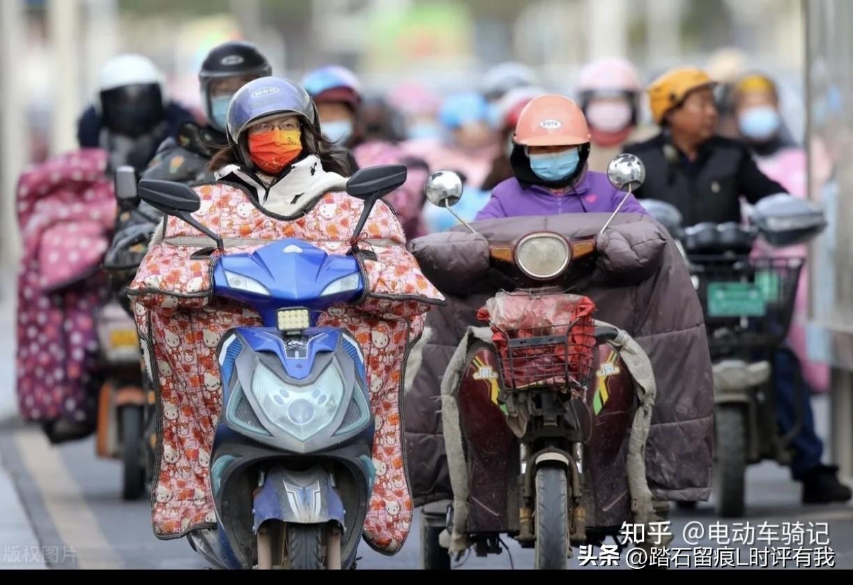 美国以色列侵略伊朗，肯定是犯罪行为，但战争本身与我无关，可特朗普和那个内泥巴糊联