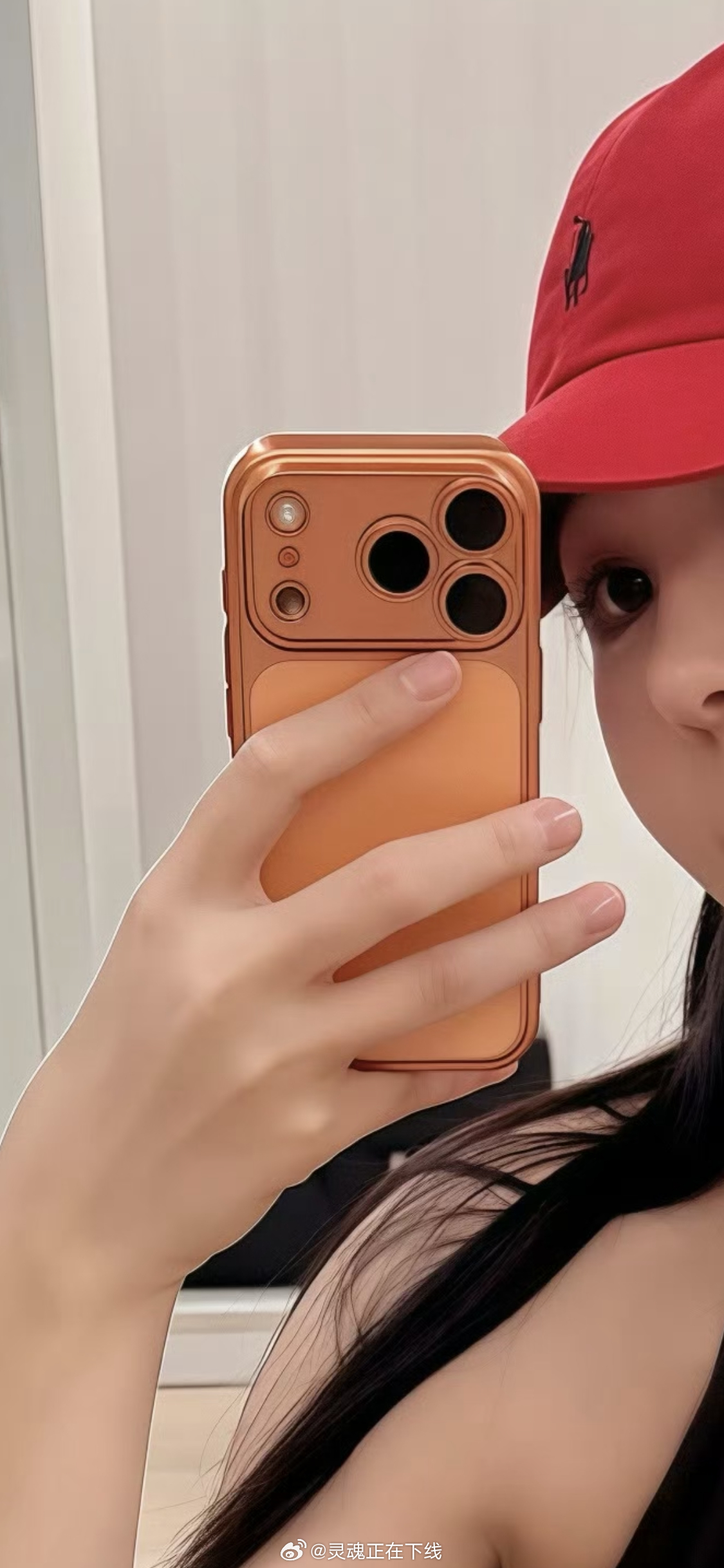 手上的iPhone 17 Pro突然就不香了！iPhone18Pro发布会时间