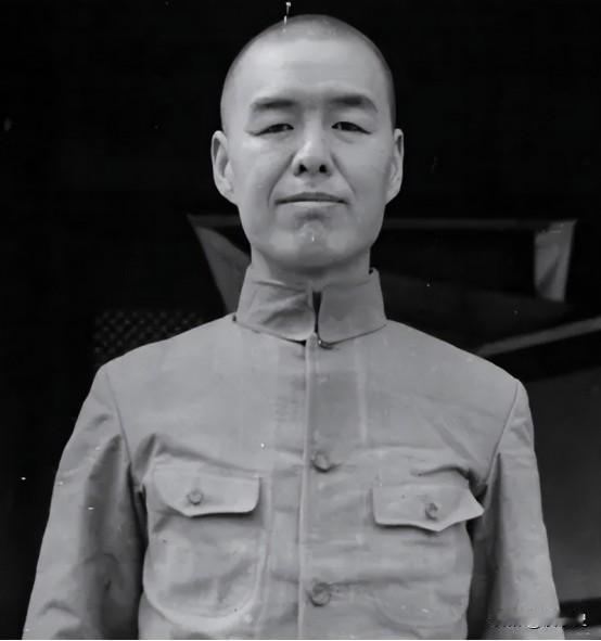 1949年，邓宝珊接到毛主席的任命，让他出任甘肃省政府主席。邓宝珊当即给毛主席写