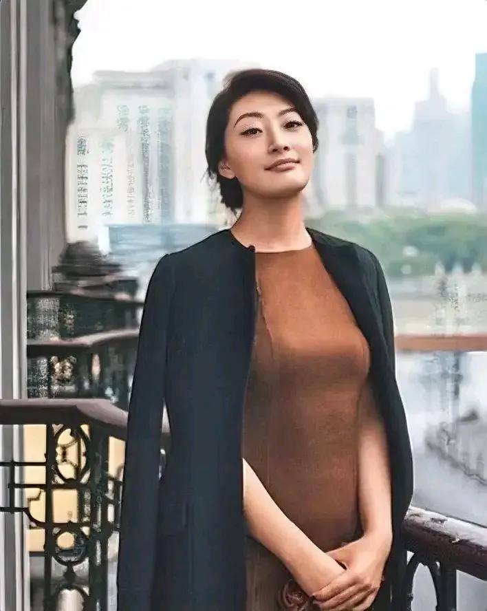 宗老去去世后，宗馥莉接过父亲的重担成为了娃哈哈的法定代表人。

万万没想到，仅仅