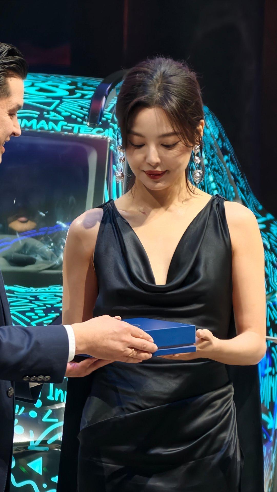 辛芷蕾&大众～辛芷蕾 北京·首钢工业遗址公园