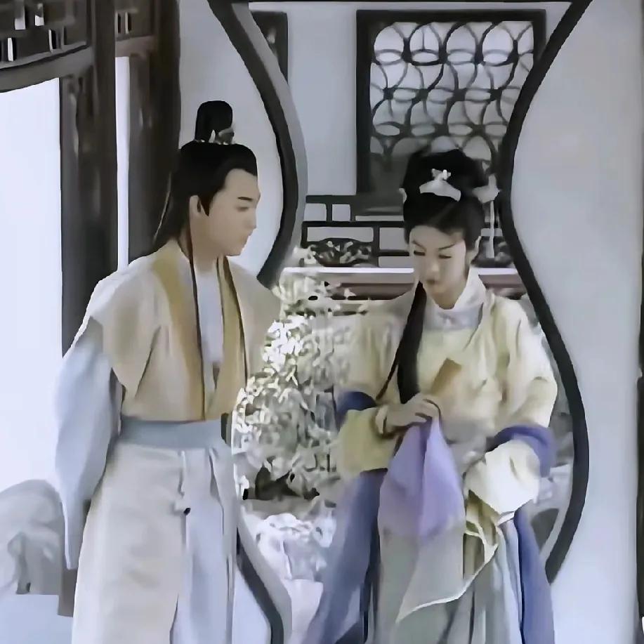 当年看《上错花轿嫁对郎》，柯世昭出场时简直骗走我半颗心 彬彬有礼的世家公子，玉树