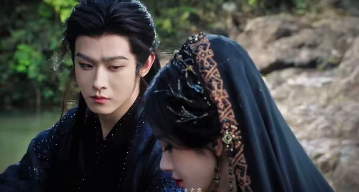 田嘉瑞一个人就是一个赛道 嘴上放狠话彰显龙神气势，实则静静等待被关心，硬装强势内