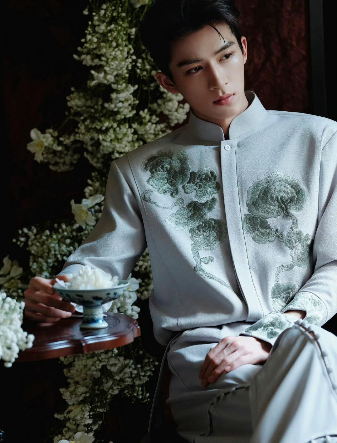 王星越与央视的双向奔赴 根正苗红的青年演员王星越五四青年晚会官宣！此前，他登上春